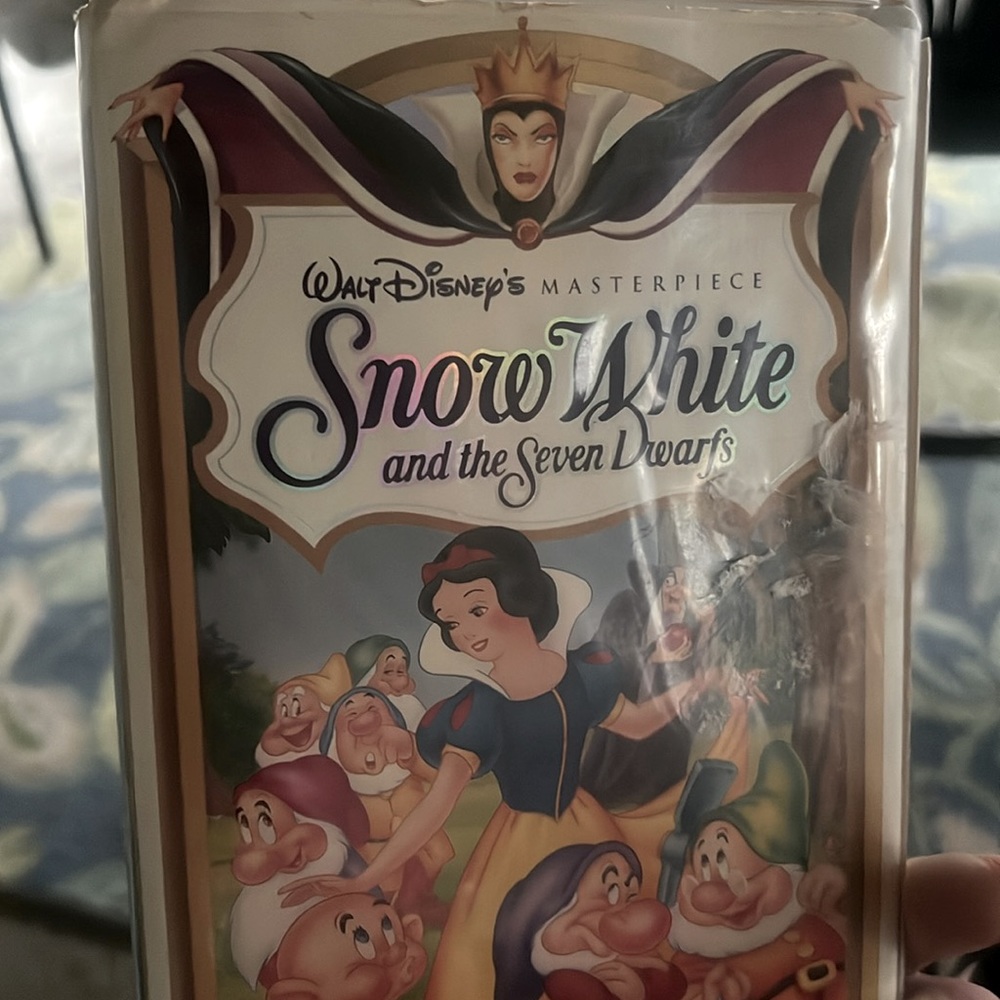 Snow White and the Seven Dwarfs Walt Disney Masterpiece VHS 1524 isbn 155890641x